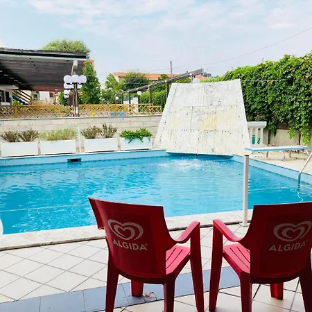 Bano Aparthotel *